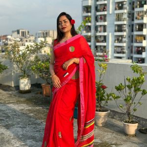 কোটা শাড়িতে পাড়, আঁচল ও বডিতে চেক অ্যাপলিক